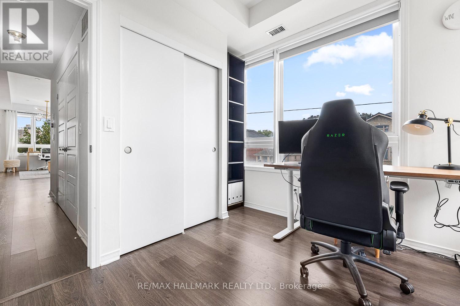 201 - 1110 Briar Hill Avenue, Toronto, Ontario  M6B 0A9 - Photo 15 - W12749800