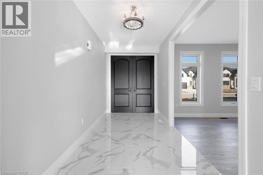 221 Cowan Court, Amherstburg, Ontario  N9V 0G9 - Photo 5 - 40802551