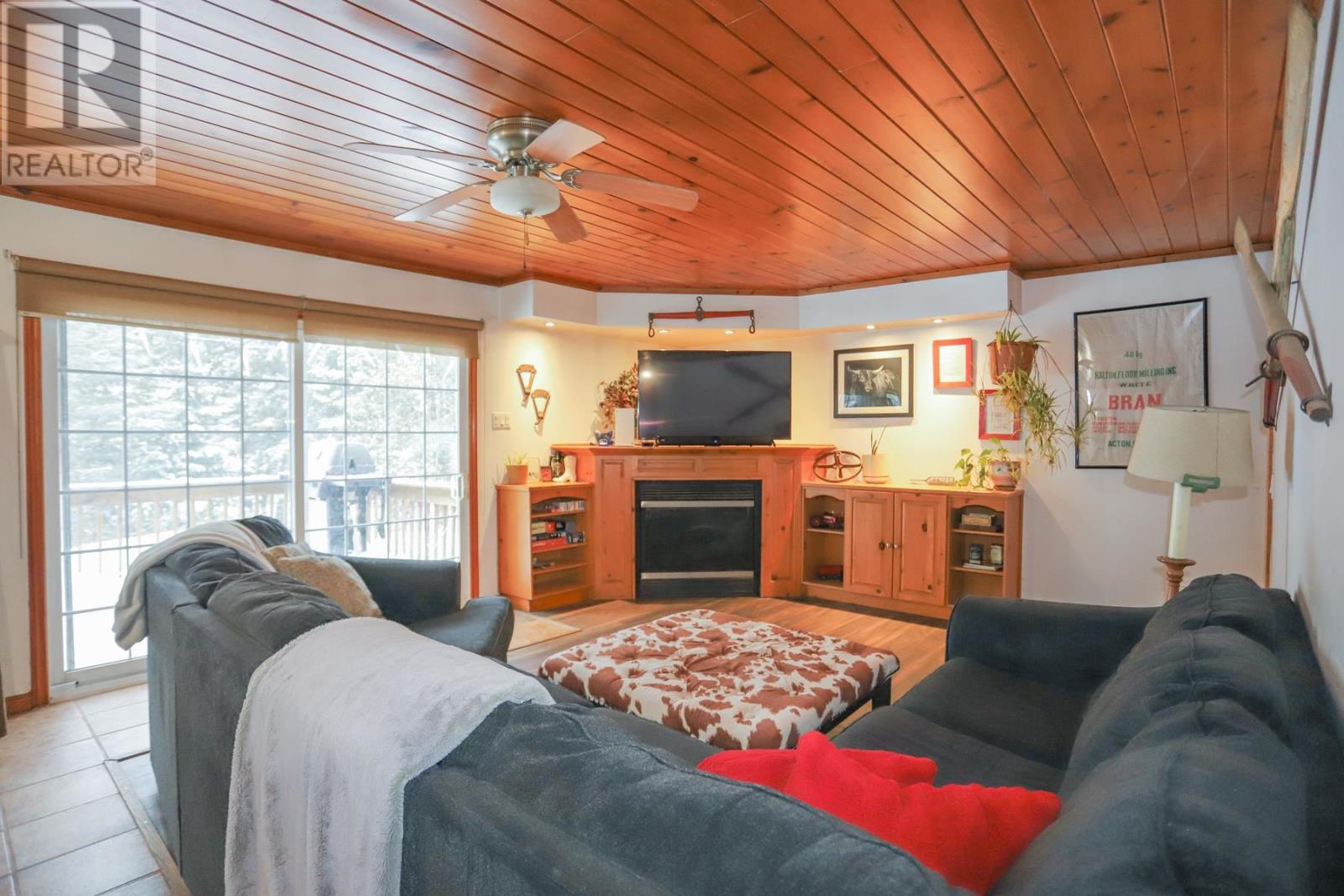 2707 V Line Rd, Richards Landing, Ontario  P0R 1J0 - Photo 14 - SM260100