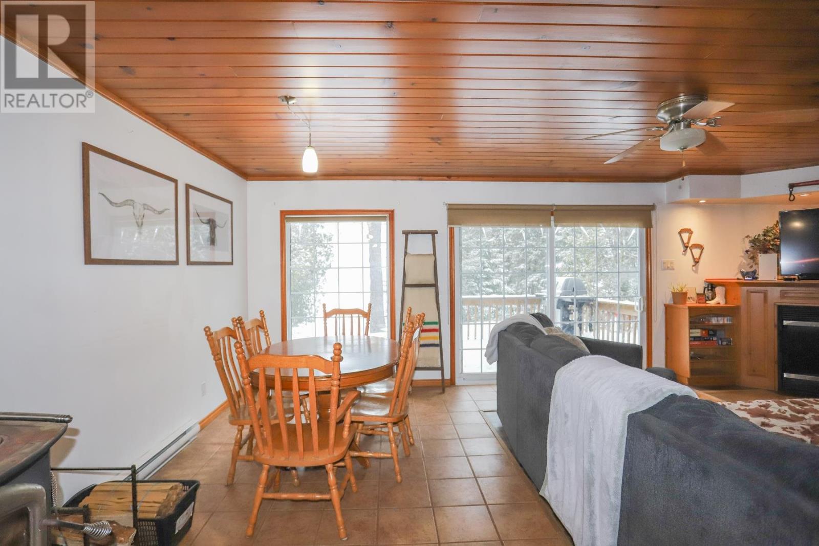 2707 V Line Rd, Richards Landing, Ontario  P0R 1J0 - Photo 13 - SM260100