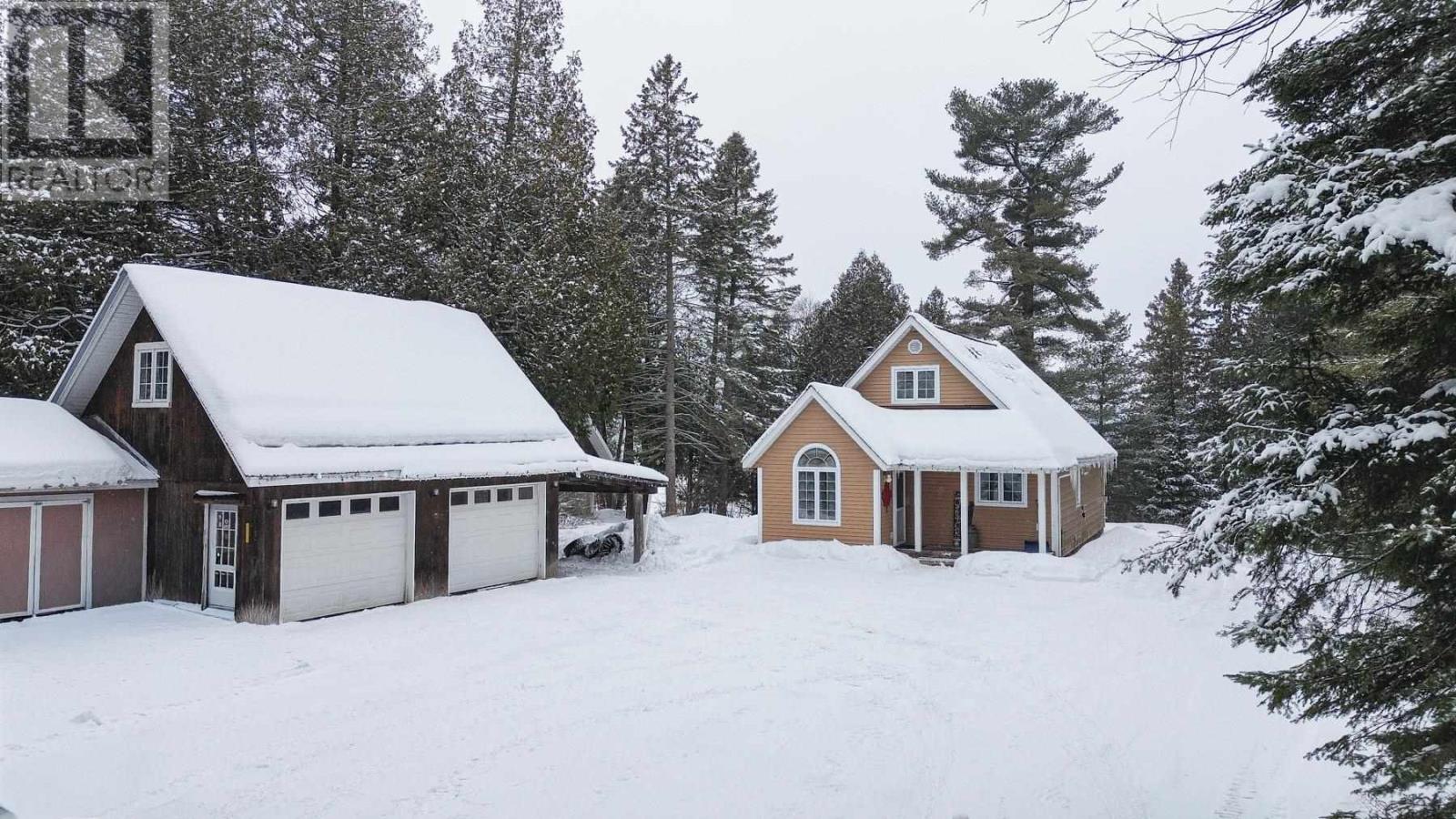 2707 V Line RD, Richards Landing, Ontario