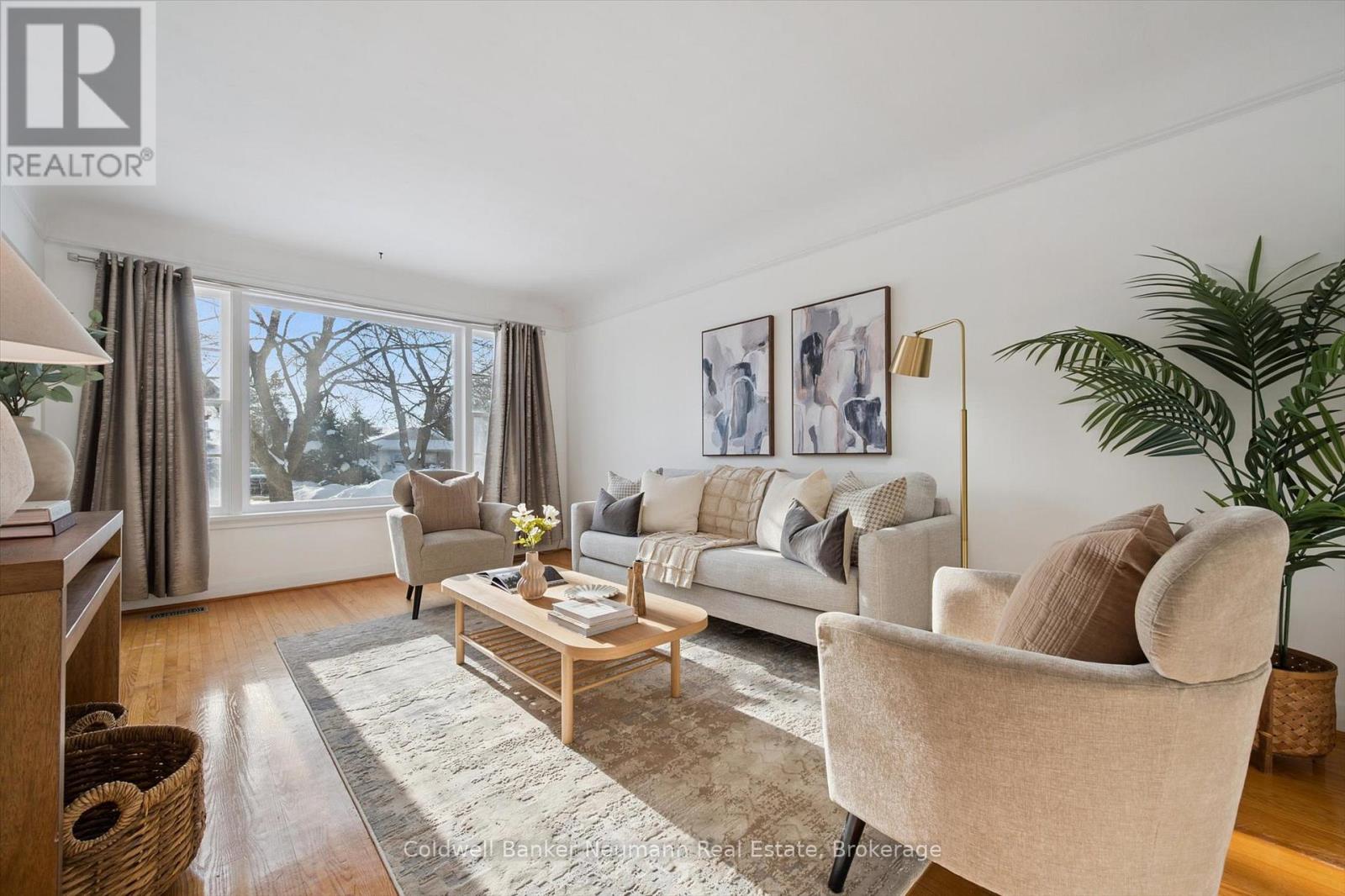 25 COLLINGWOOD STREET, Guelph, Ontario