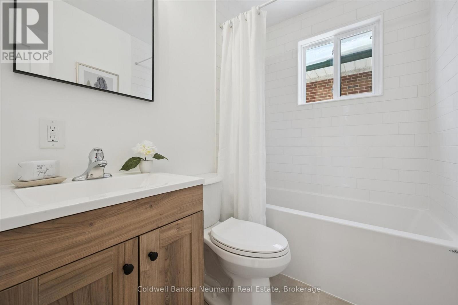 25 Collingwood Street, Guelph, Ontario  N1E 3R2 - Photo 16 - X12752226