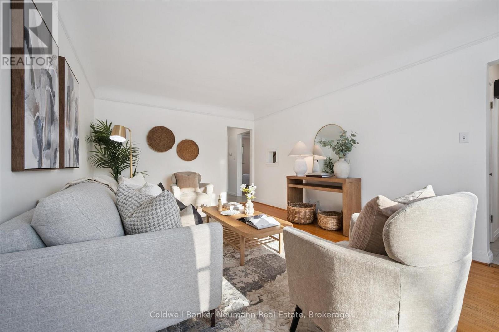 25 Collingwood Street, Guelph, Ontario  N1E 3R2 - Photo 5 - X12752226