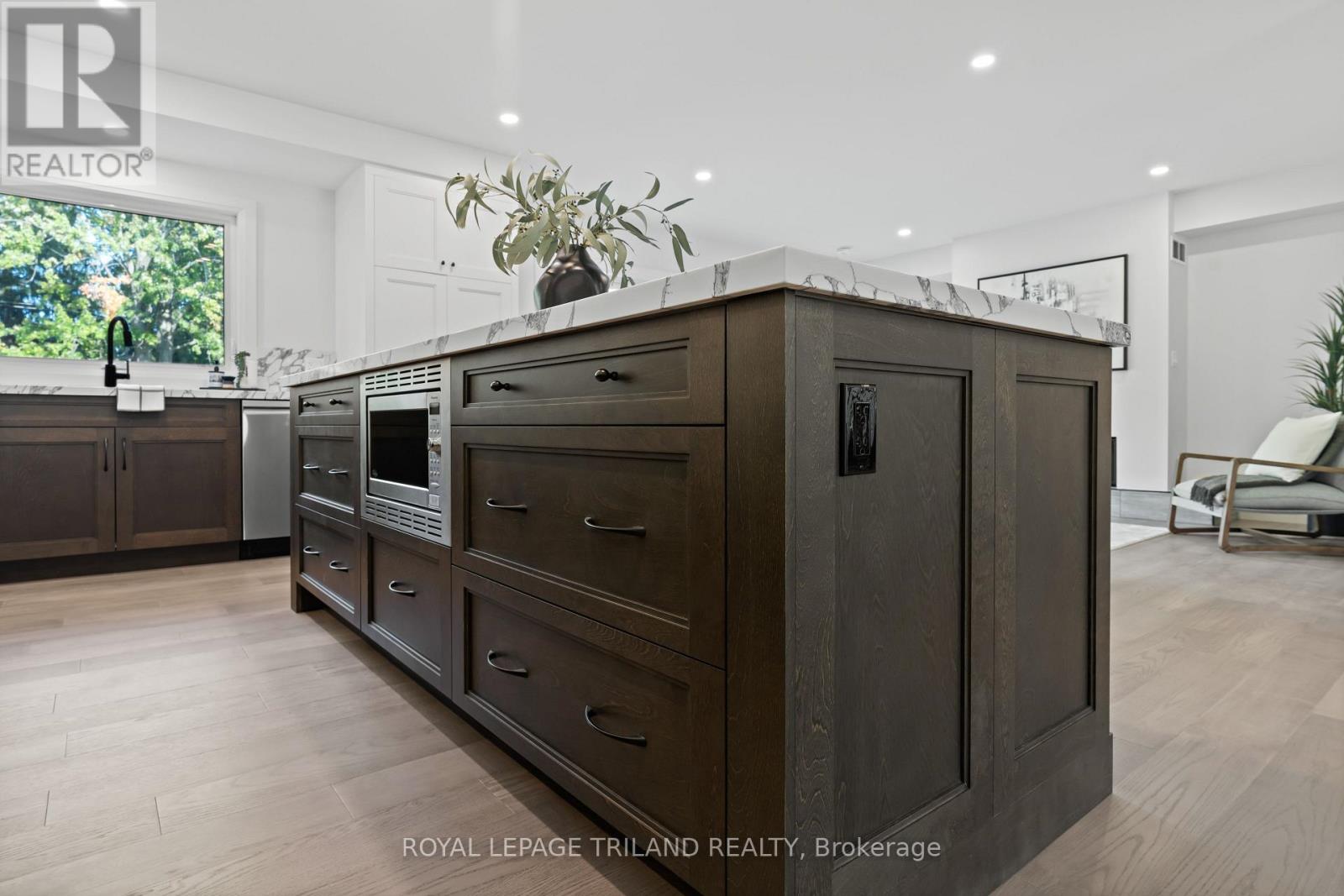 520 Canterbury Road, London North, Ontario  N6H 4R7 - Photo 11 - X12752124