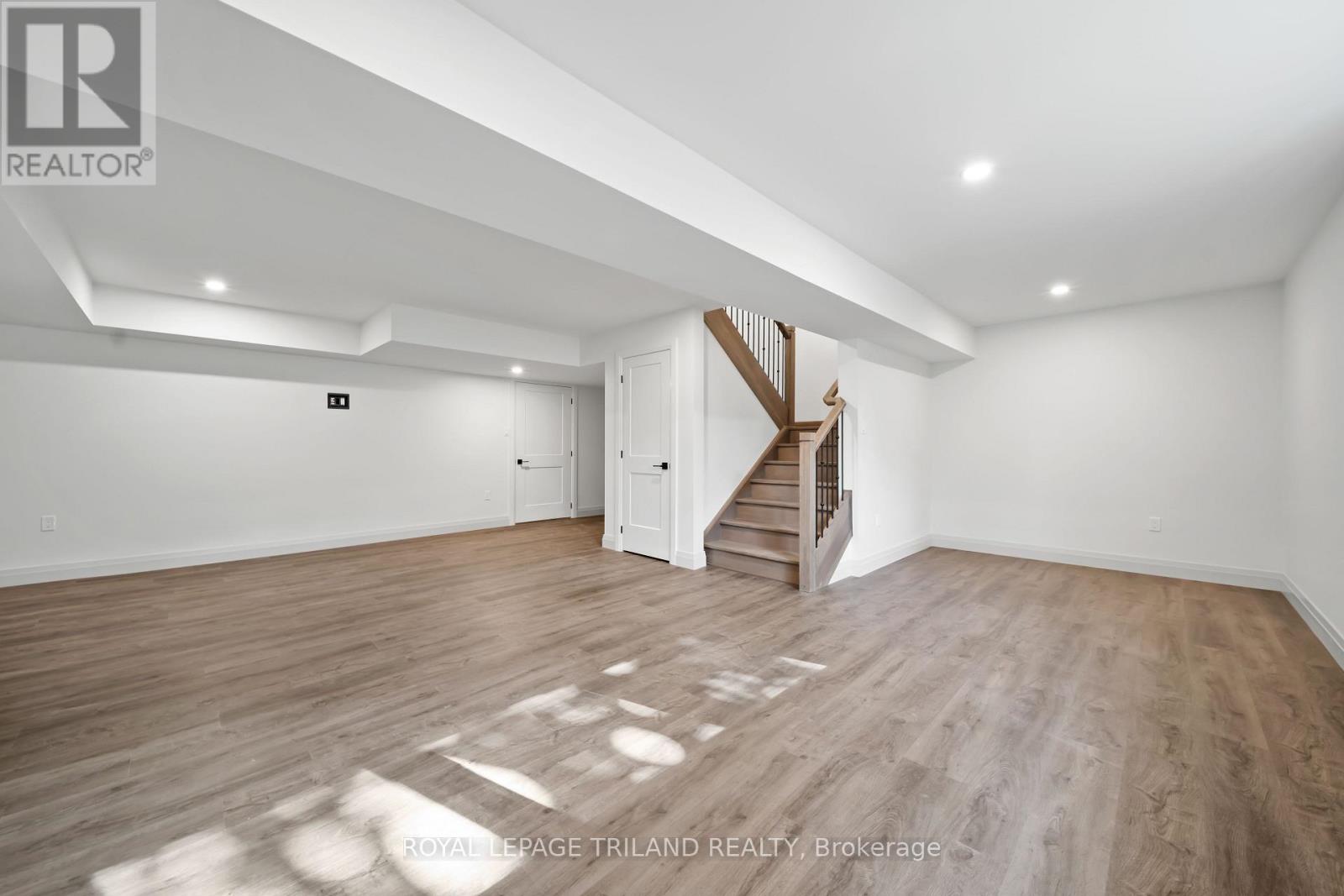 520 Canterbury Road, London North, Ontario  N6H 4R7 - Photo 36 - X12752124