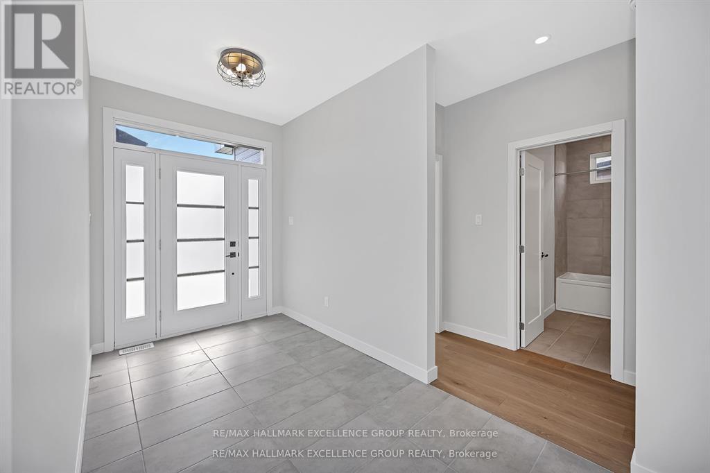 1345 Diamond Street, Clarence-Rockland, Ontario  K4K 0M6 - Photo 4 - X12752138