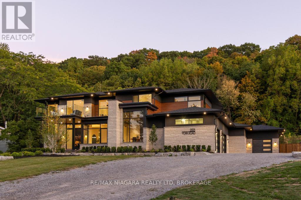 2005 York Road, Niagara-On-The-Lake (Queenston), Ontario  L0S 1J0 - Photo 2 - X12752218