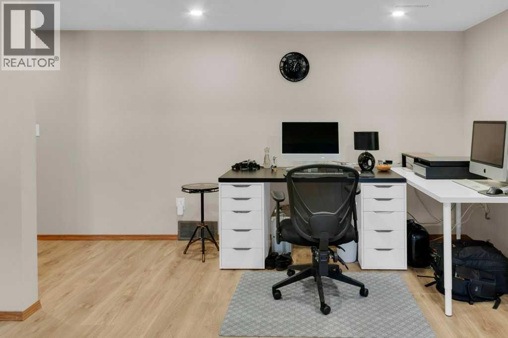 63 Edgepark Villas Nw, Calgary, Alberta  T3A 3S2 - Photo 32 - A2281608