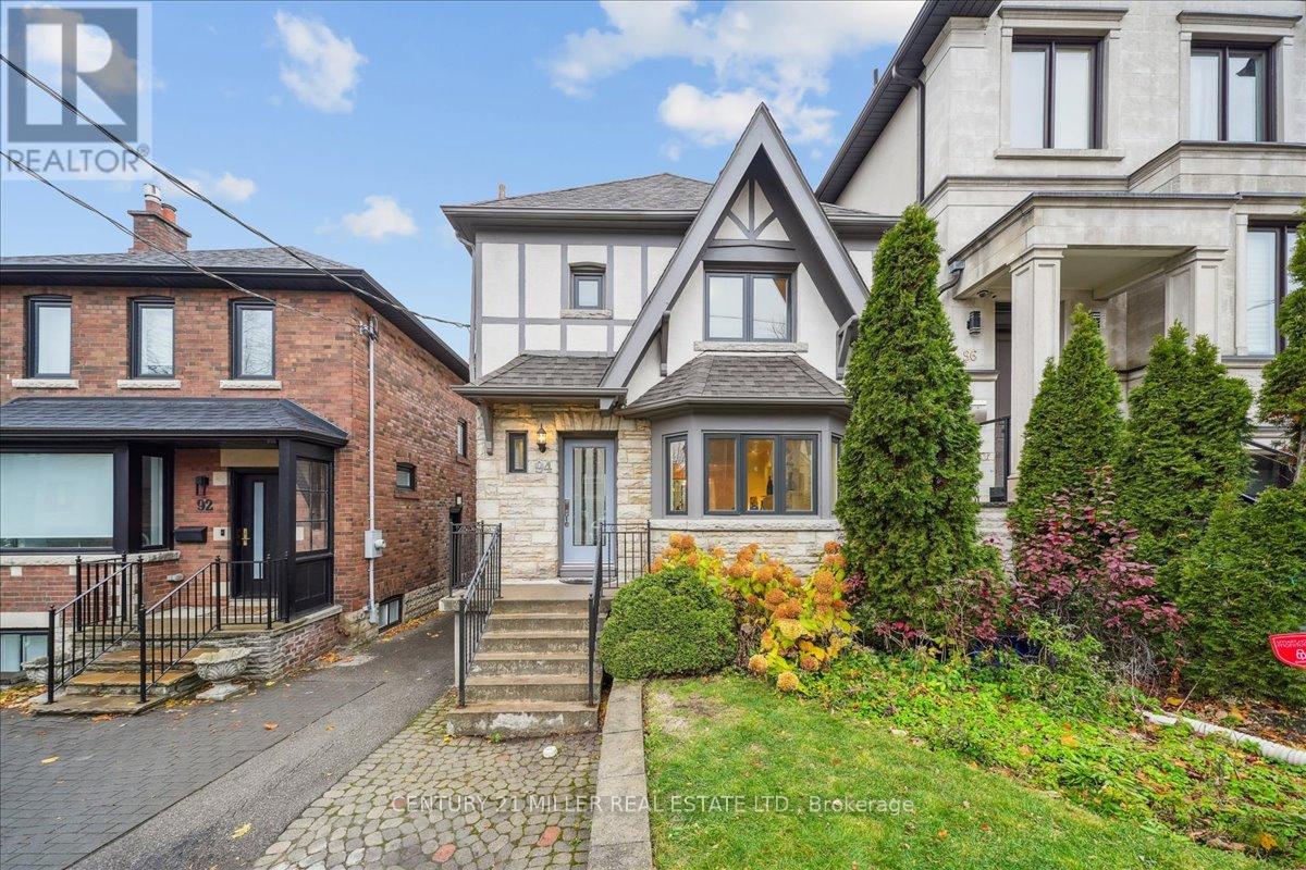 94 CASTLEWOOD ROAD, Toronto, Ontario