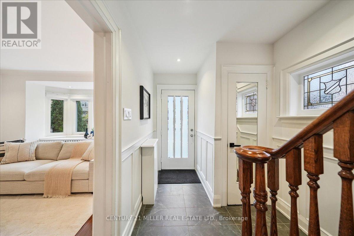 94 Castlewood Road, Toronto, Ontario  M5N 2L4 - Photo 4 - C12752176