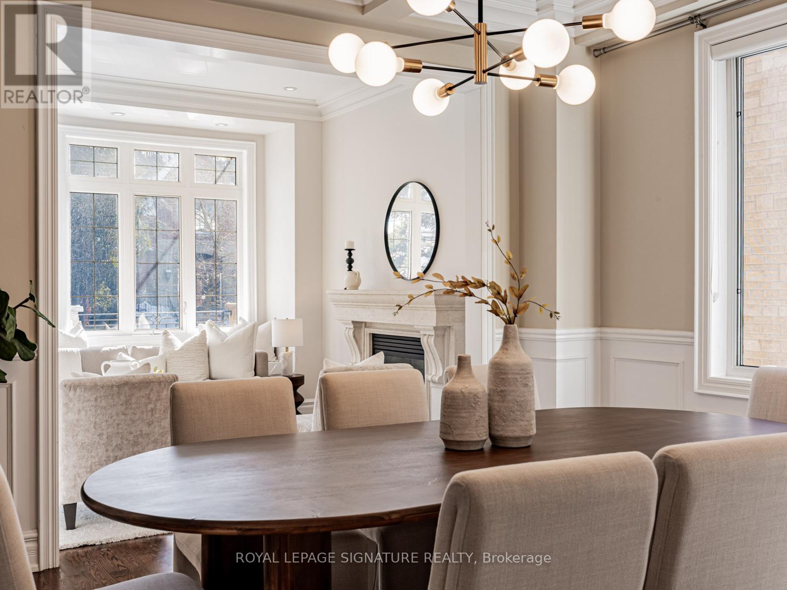 472 Deloraine Avenue, Toronto, Ontario  M5M 2B8 - Photo 14 - C12752188