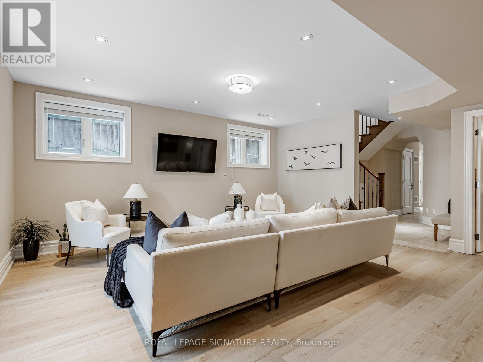 472 Deloraine Avenue, Toronto, Ontario  M5M 2B8 - Photo 33 - C12752188