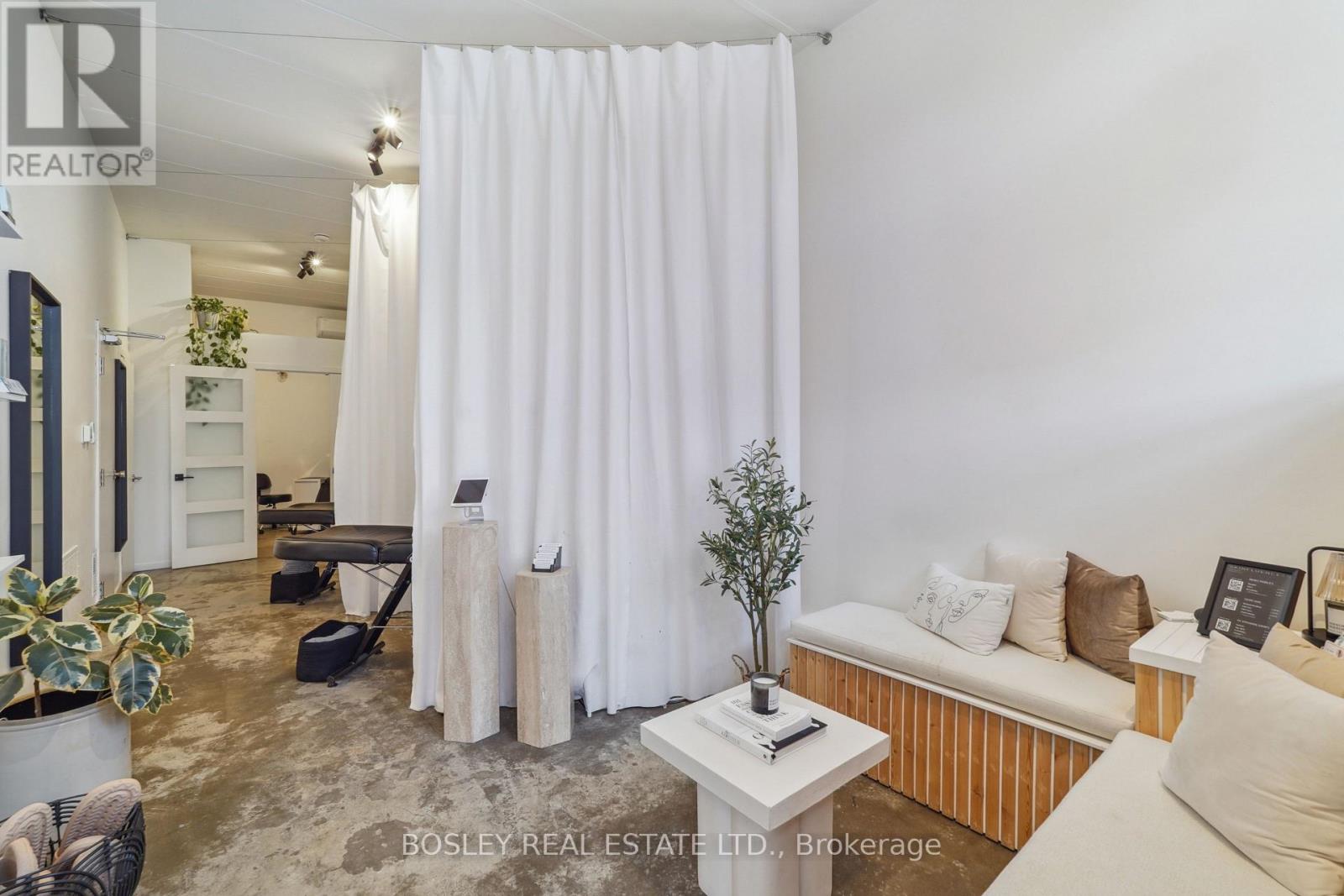 890 Queen Street W, Toronto (Trinity-Bellwoods), Ontario  M6J 1G3 - Photo 21 - C12752206