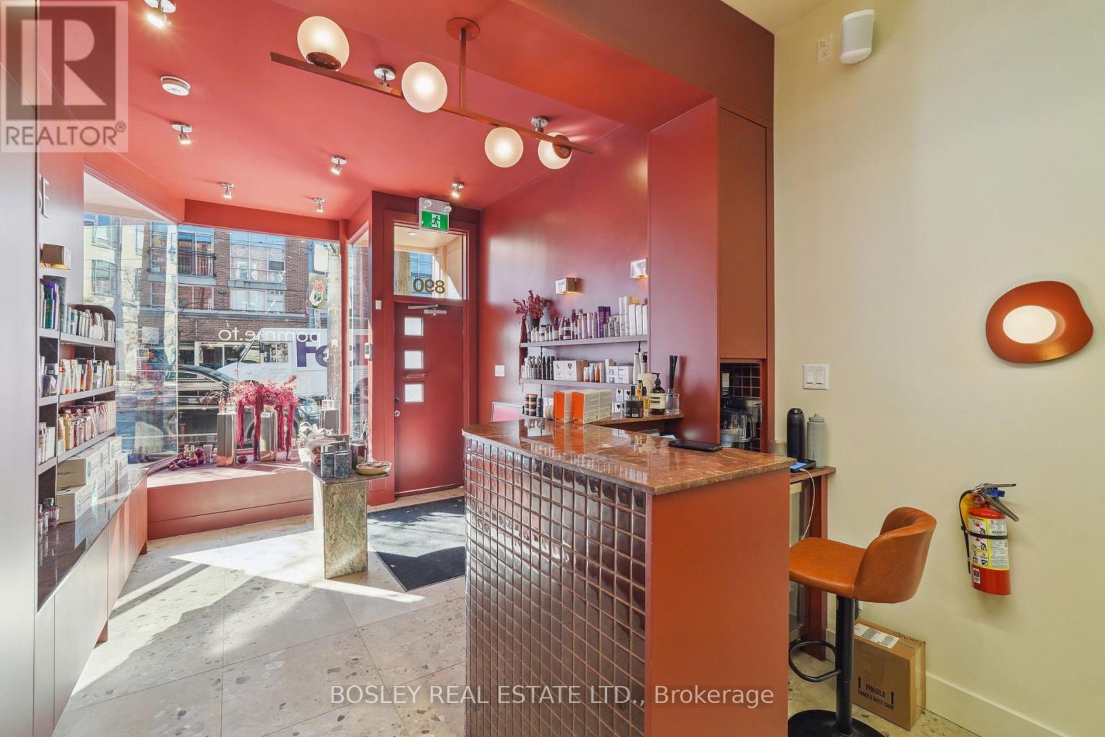 890 Queen Street W, Toronto (Trinity-Bellwoods), Ontario  M6J 1G3 - Photo 7 - C12752206