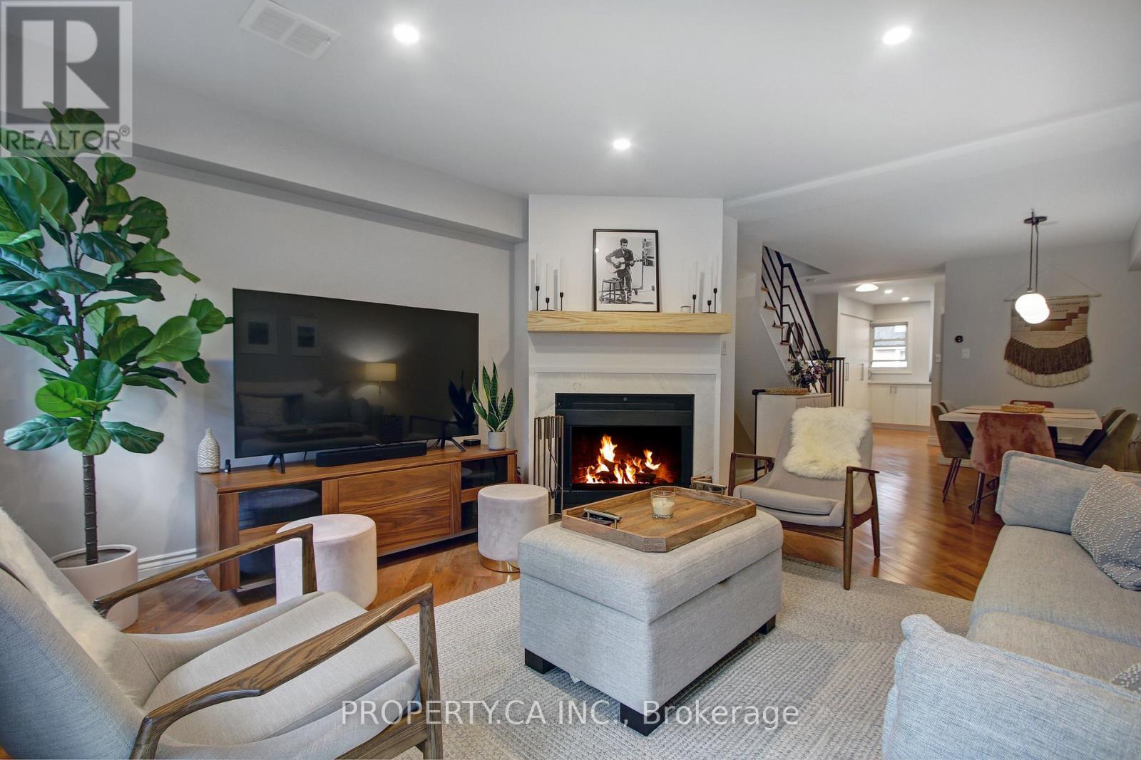 B - 42 Shank Street, Toronto, Ontario  M6J 3T9 - Photo 2 - C12752224