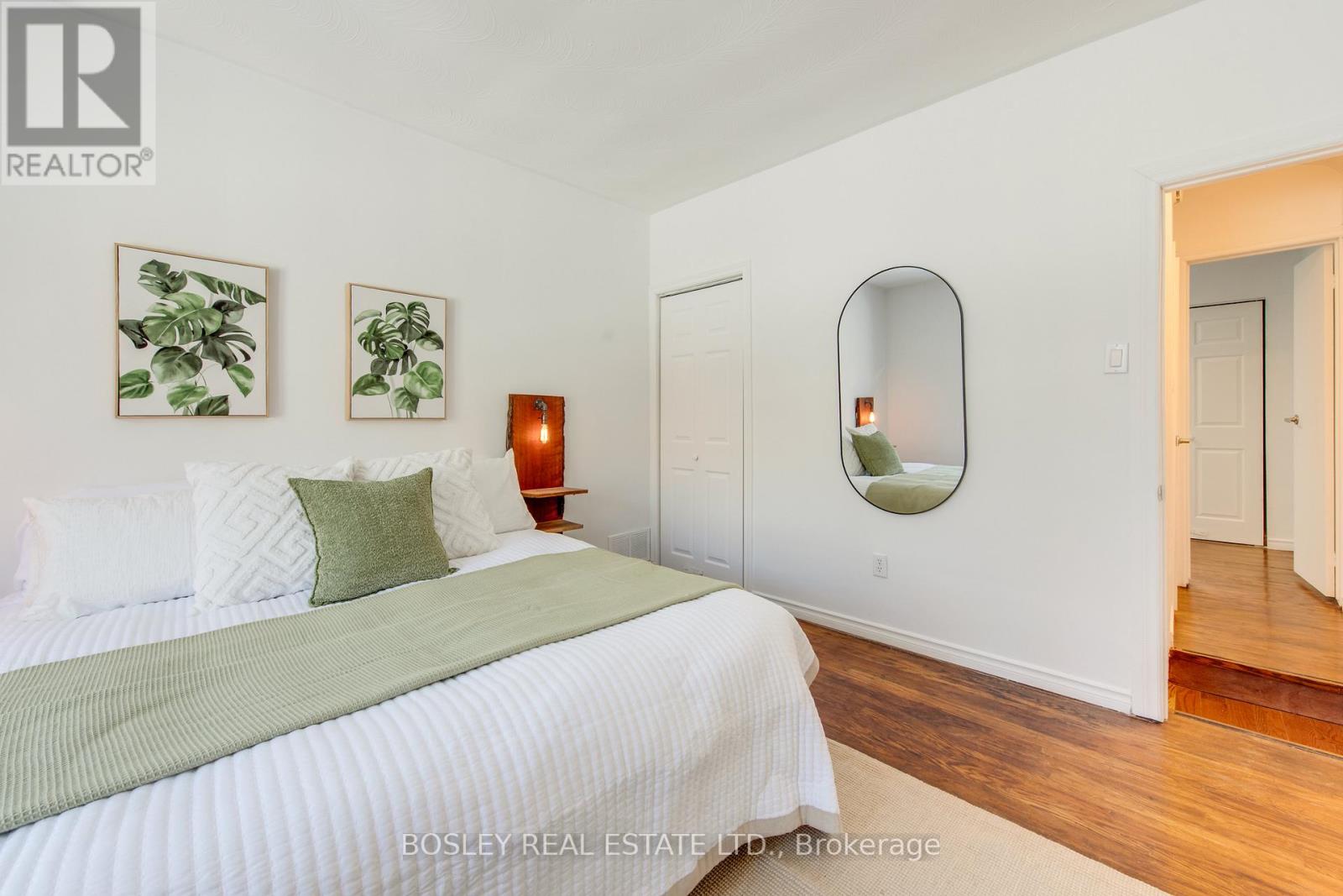 166 Hiawatha Road, Toronto (Greenwood-Coxwell), Ontario  M4L 2X9 - Photo 15 - E12752192