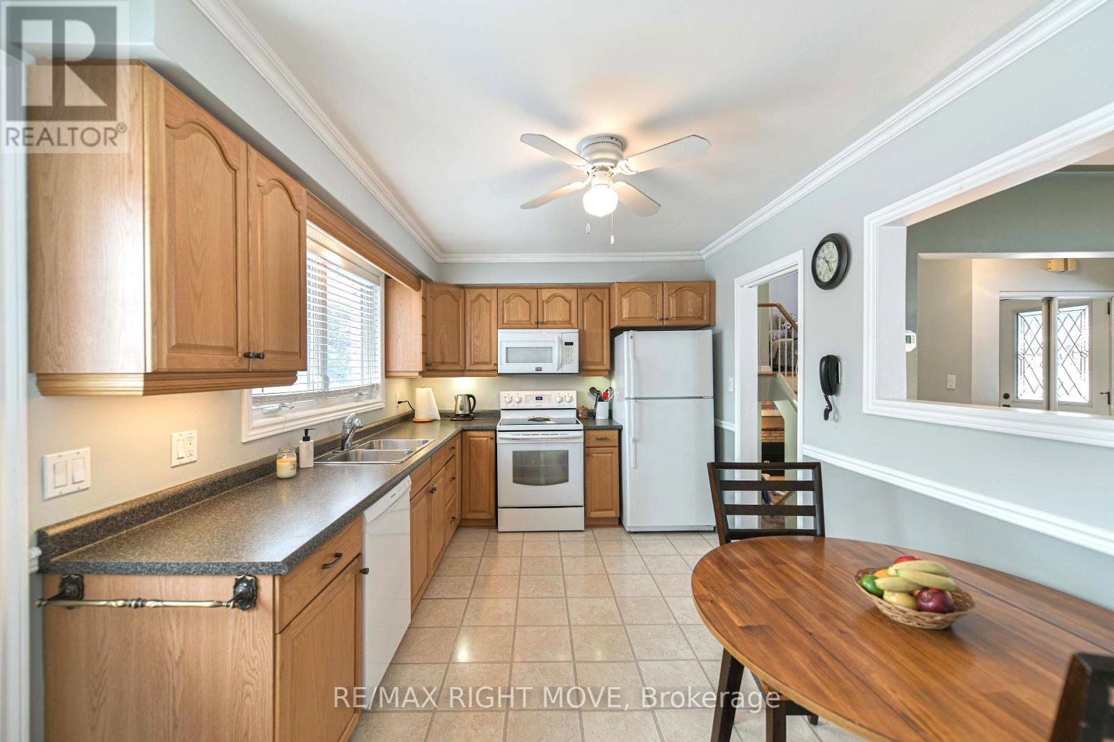 437 Highland Avenue, Orillia, Ontario  L3V 4E8 - Photo 20 - S12752132