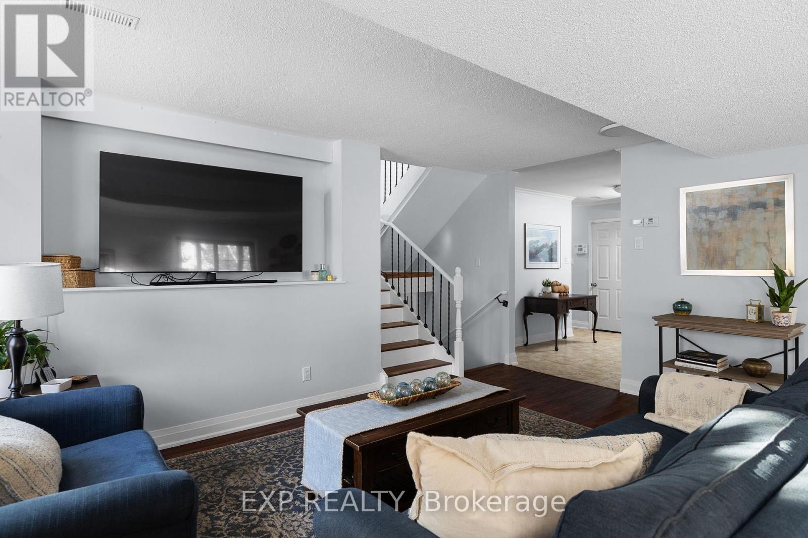 381 Cox Mill Road, Barrie, Ontario  L4N 7S8 - Photo 7 - S12752172