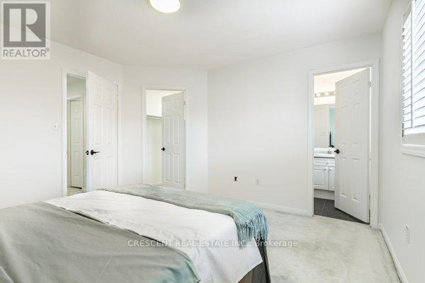 5971 Stonebriar Crescent, Mississauga, Ontario  L5V 2T9 - Photo 11 - W12752108