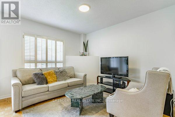 5971 Stonebriar Crescent, Mississauga, Ontario  L5V 2T9 - Photo 8 - W12752108