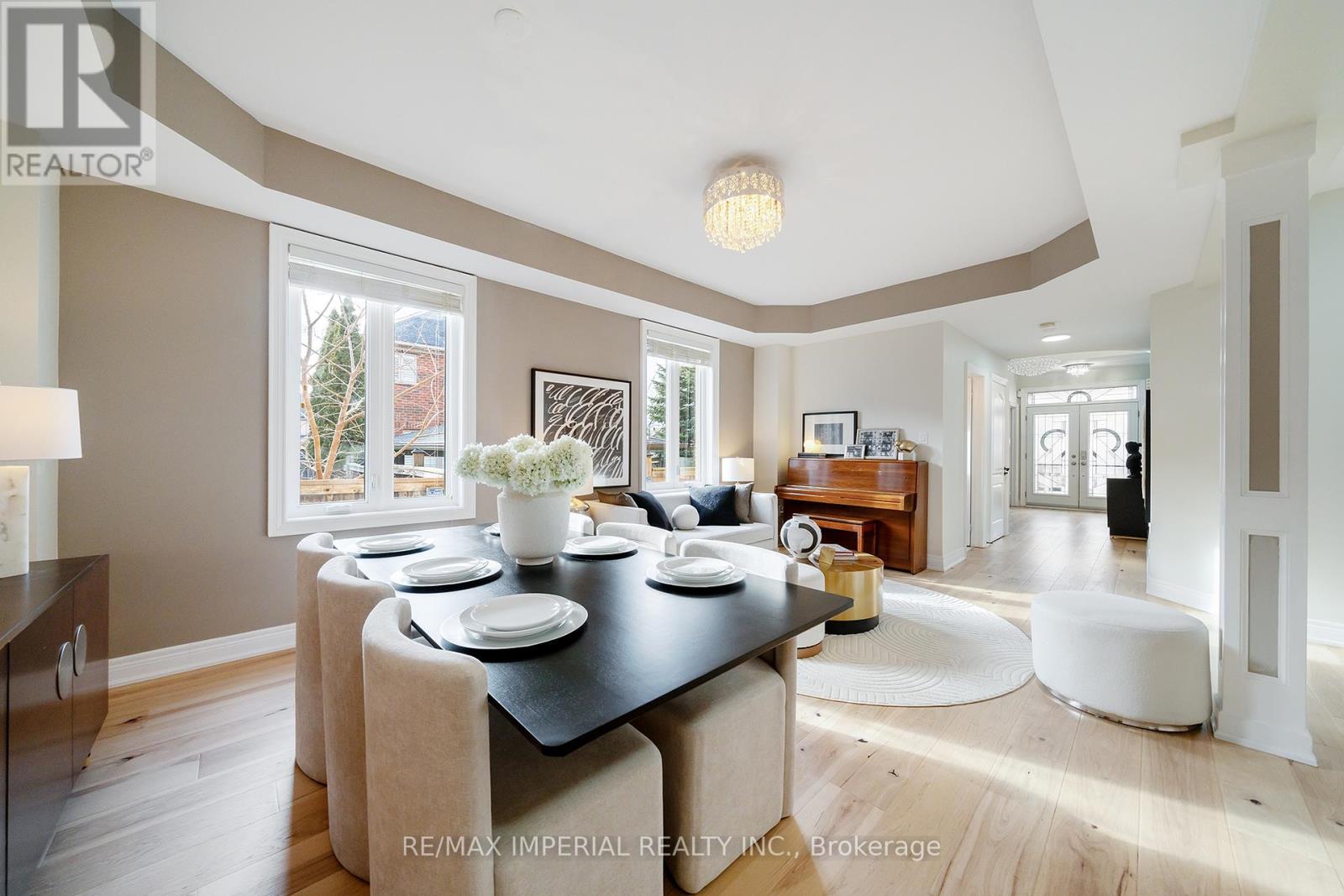 2252 Pine Glen Road, Oakville, Ontario  L6M 0G5 - Photo 10 - W12752116