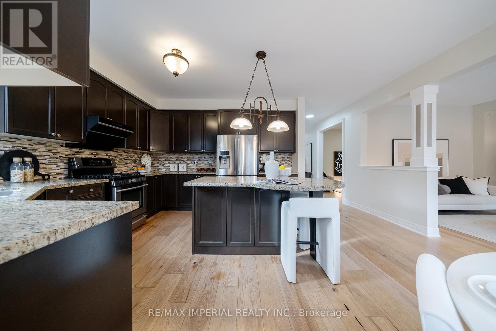 2252 Pine Glen Road, Oakville, Ontario  L6M 0G5 - Photo 16 - W12752116