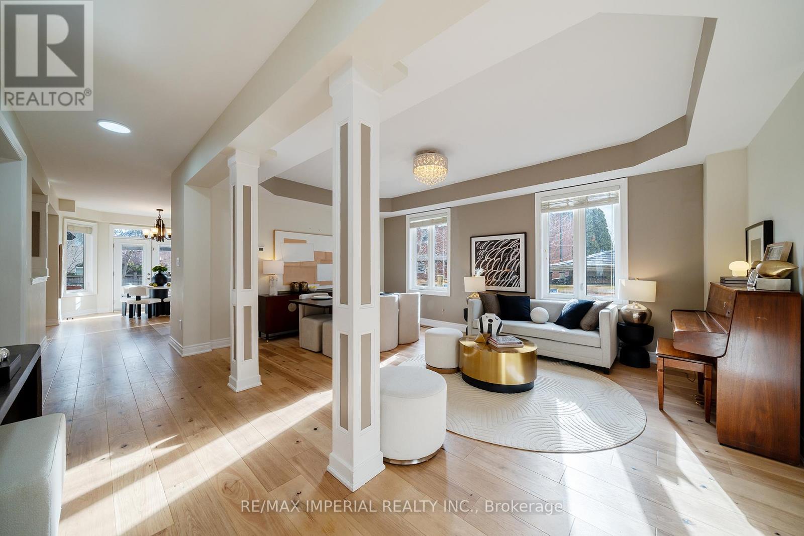 2252 Pine Glen Road, Oakville, Ontario  L6M 0G5 - Photo 6 - W12752116