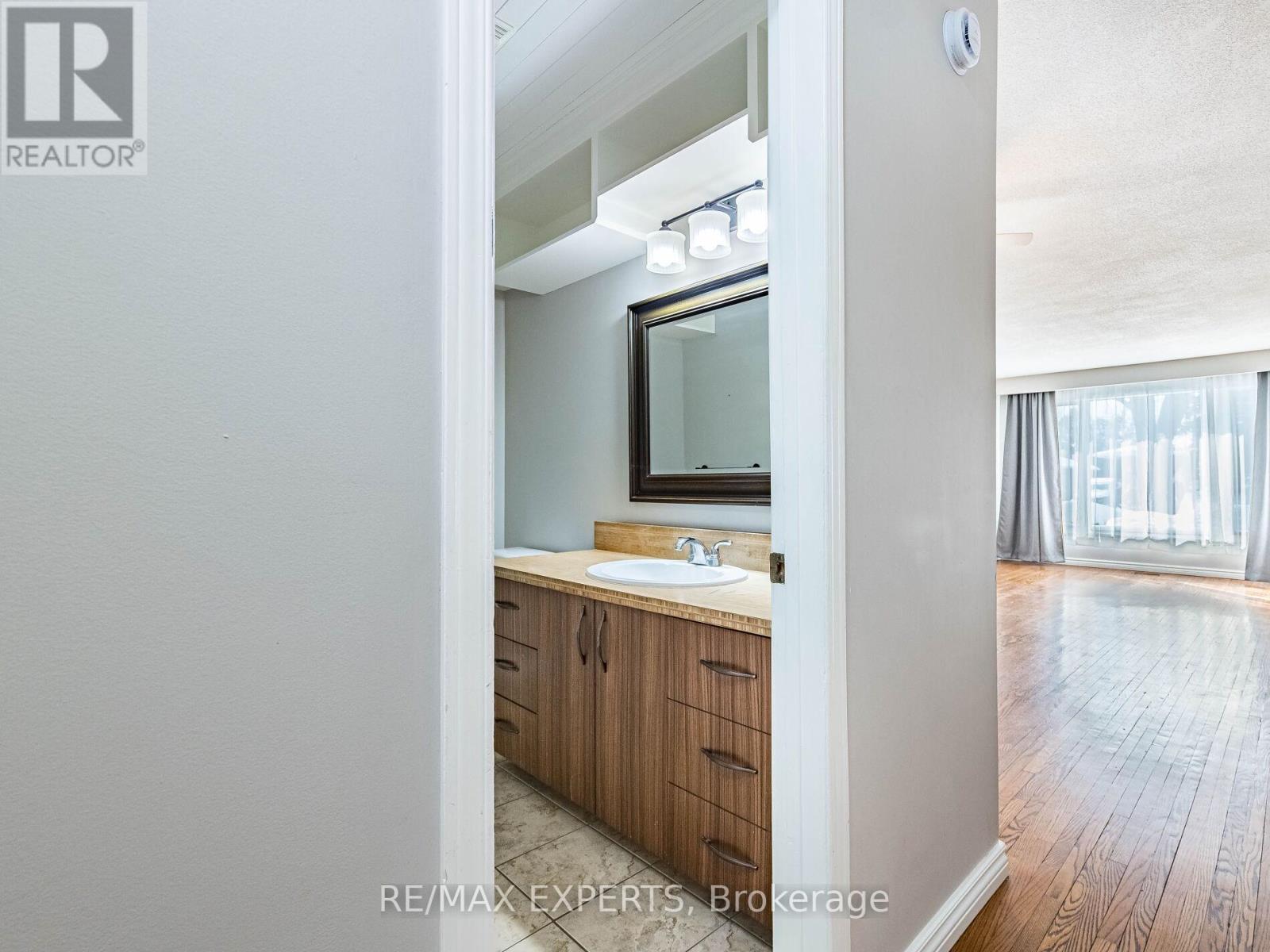 93 Dawson Road, Orangeville, Ontario  L9W 2W7 - Photo 21 - W12752160