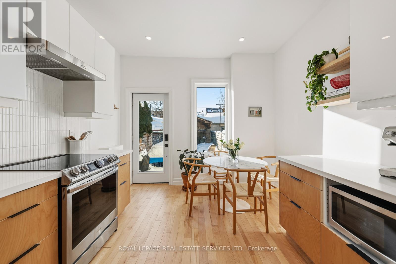 266 Delaware Avenue, Toronto, Ontario  M6H 2T6 - Photo 16 - W12752164