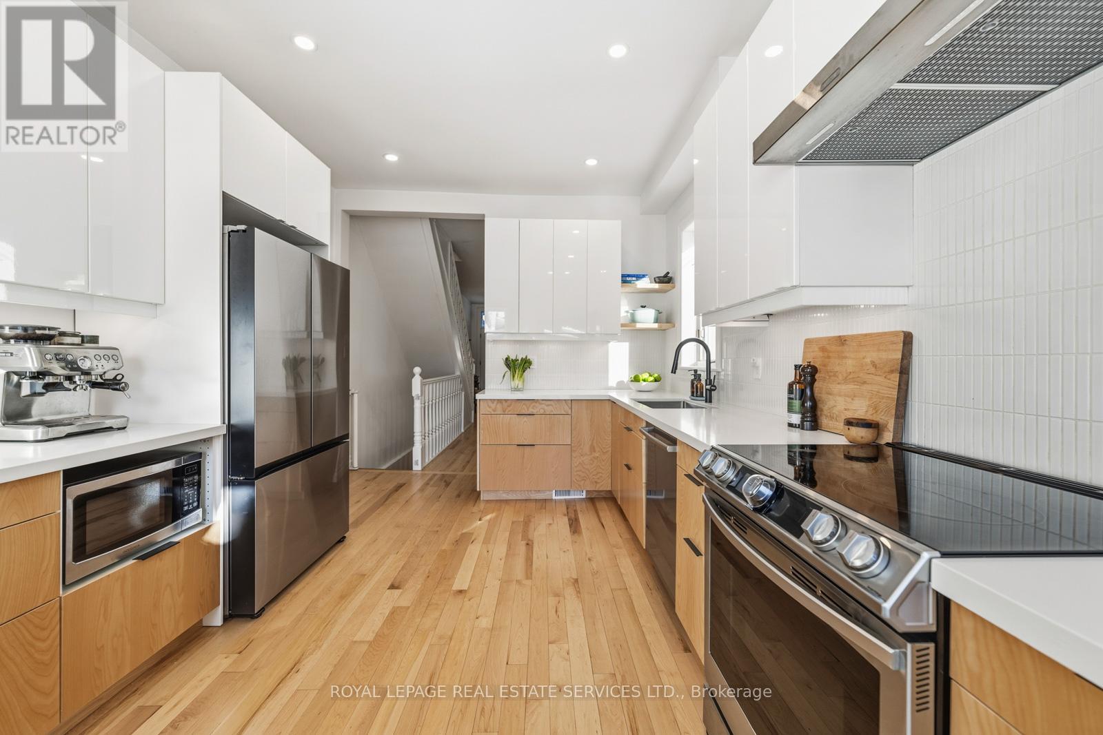 266 Delaware Avenue, Toronto, Ontario  M6H 2T6 - Photo 17 - W12752164