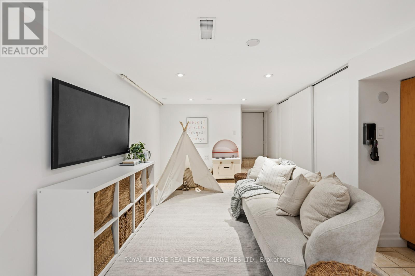 266 Delaware Avenue, Toronto, Ontario  M6H 2T6 - Photo 39 - W12752164