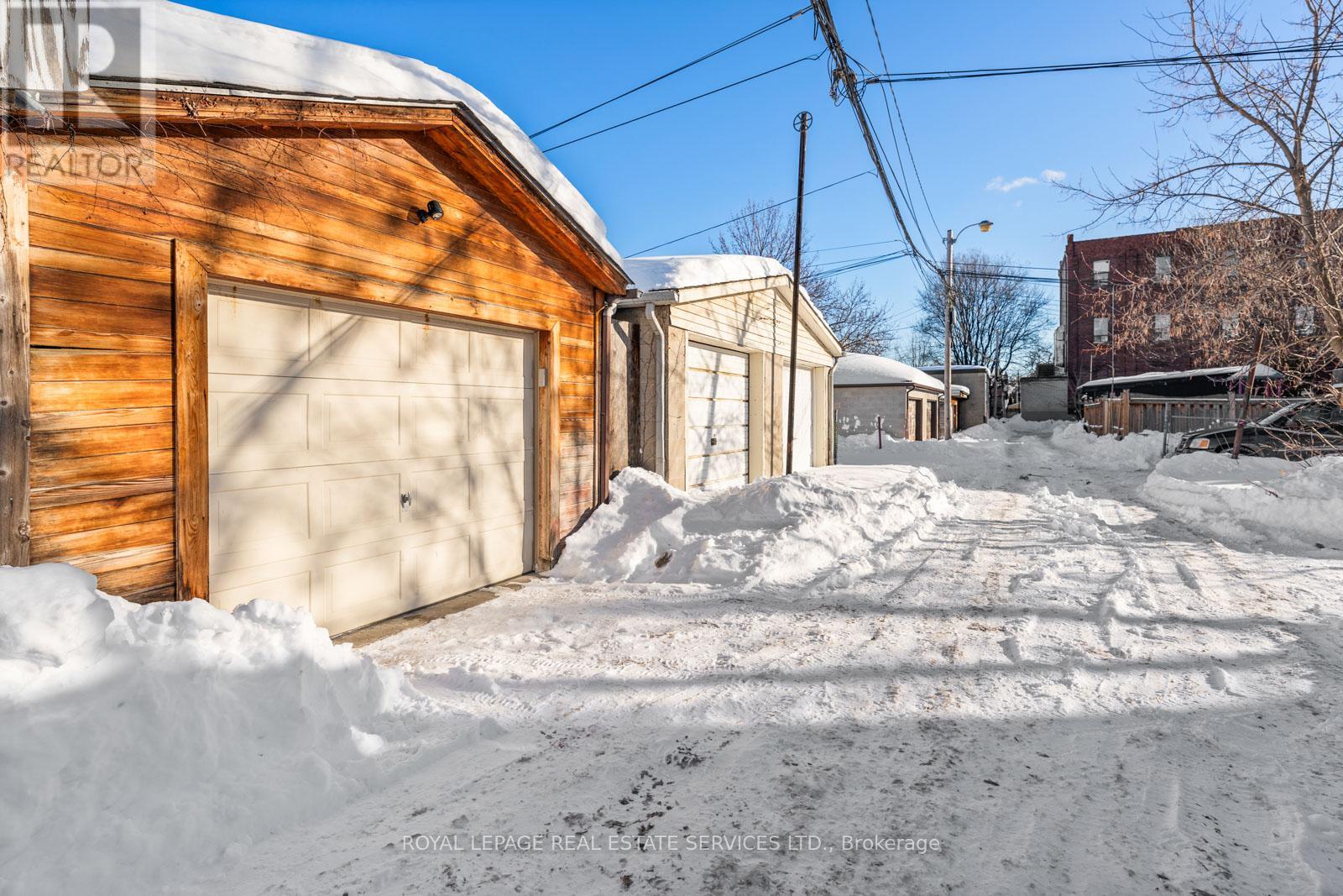 266 Delaware Avenue, Toronto, Ontario  M6H 2T6 - Photo 47 - W12752164