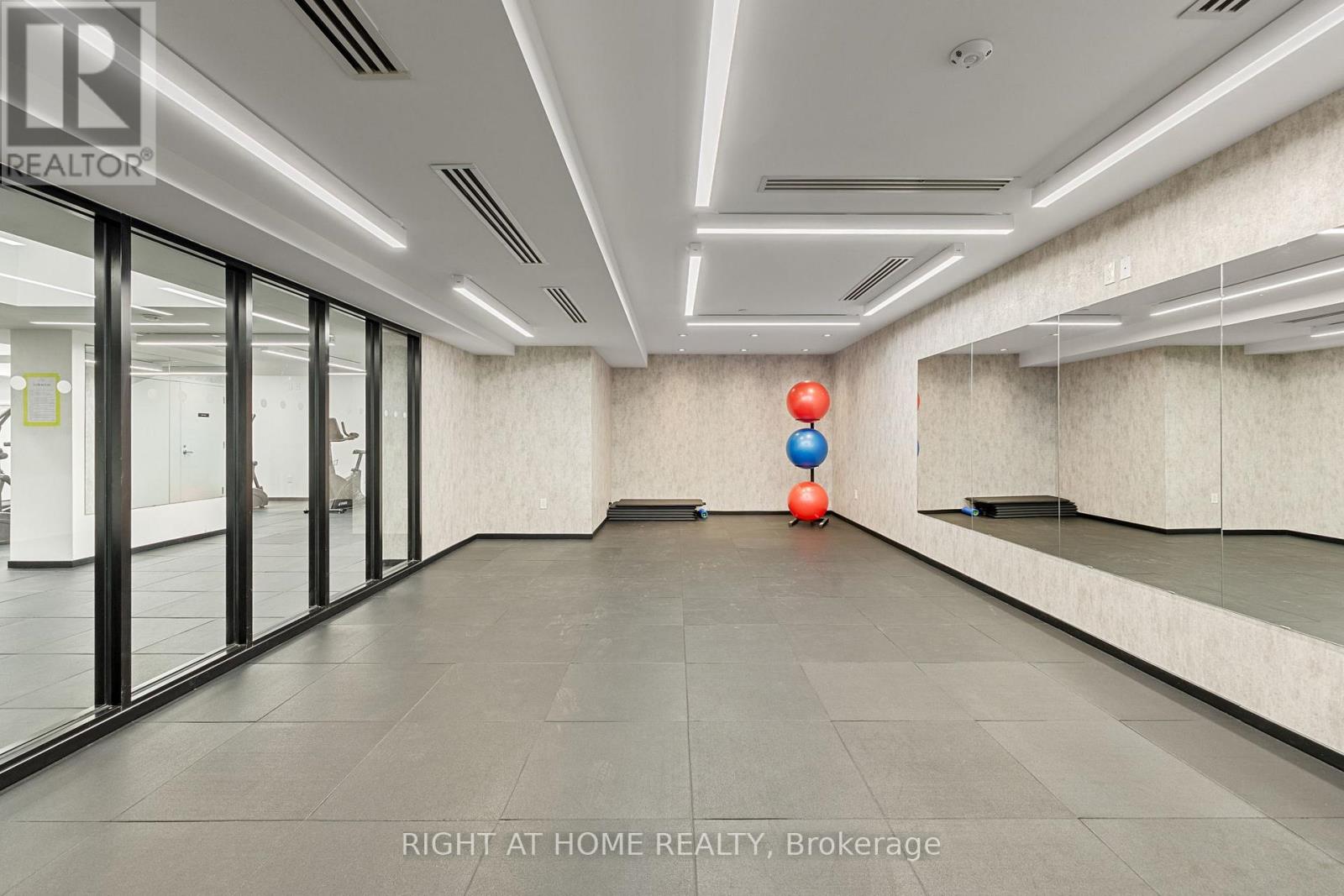 514 - 1035 Soutdown Road, Mississauga, Ontario  L5J 0A2 - Photo 16 - W12752168