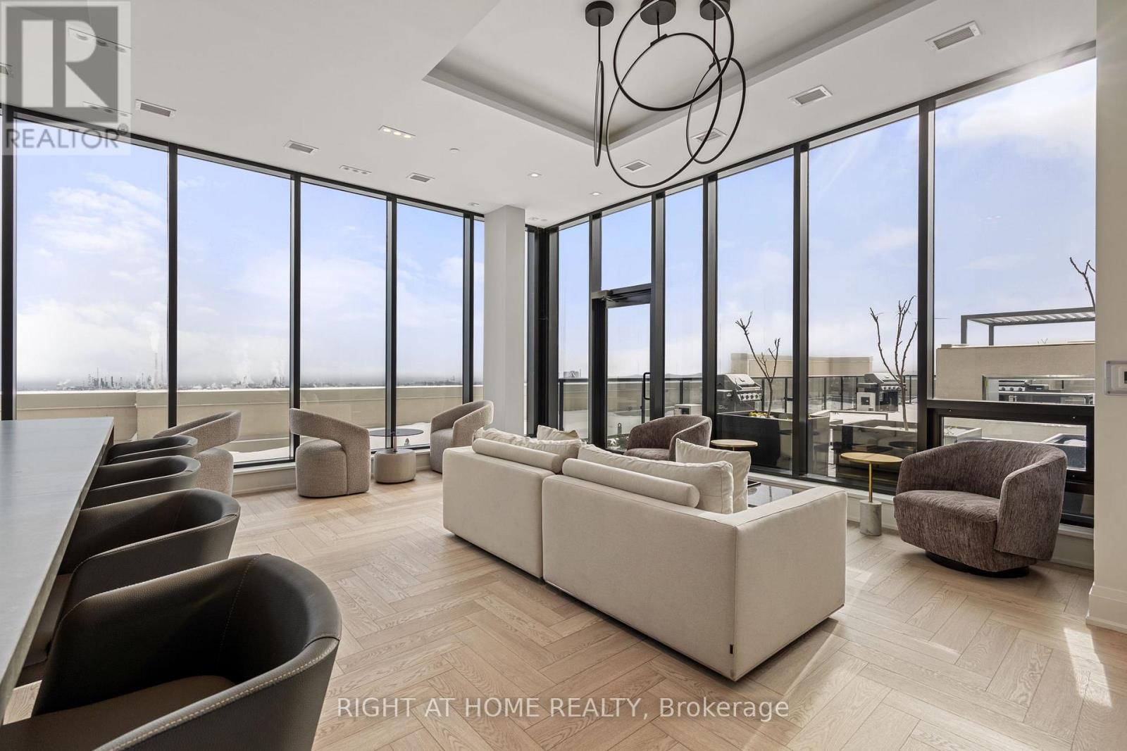 514 - 1035 Soutdown Road, Mississauga, Ontario  L5J 0A2 - Photo 17 - W12752168