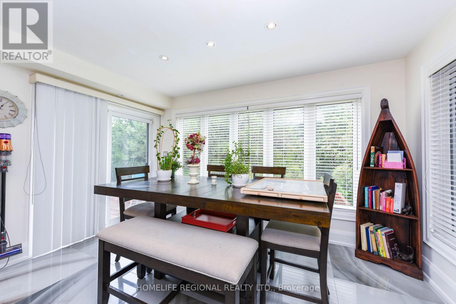 4009 River Mill Way, Mississauga, Ontario  L4W 4C1 - Photo 14 - W12752196