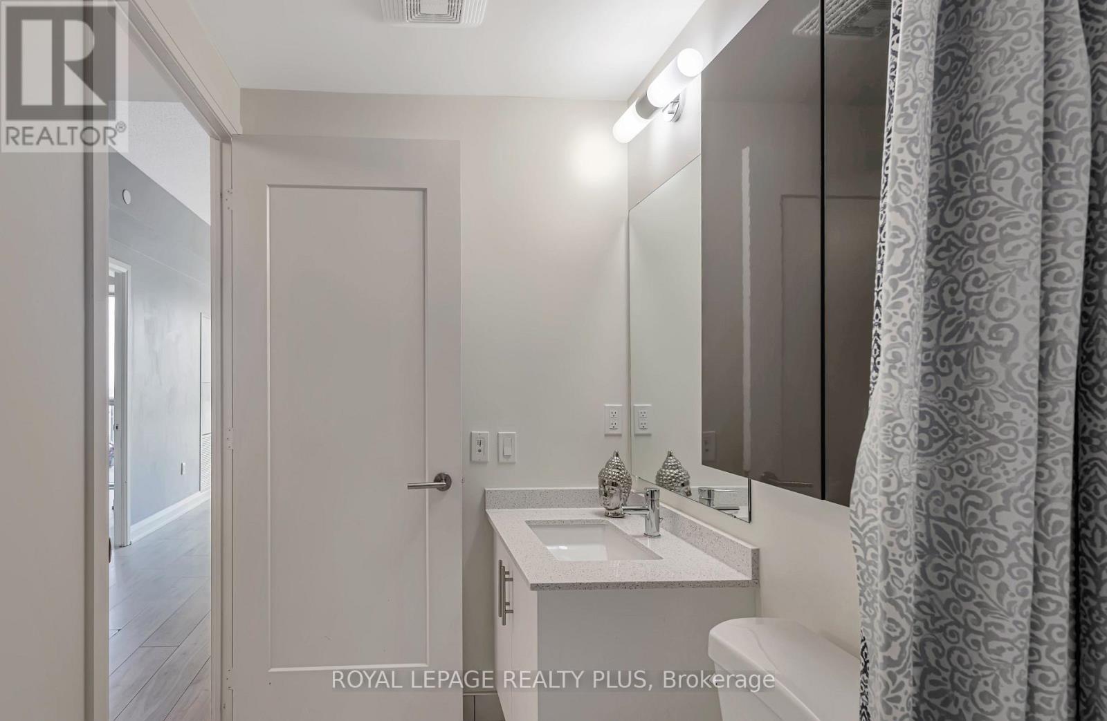 701 - 509 Dundas Street W, Oakville, Ontario  L6M 1L9 - Photo 16 - W12752222