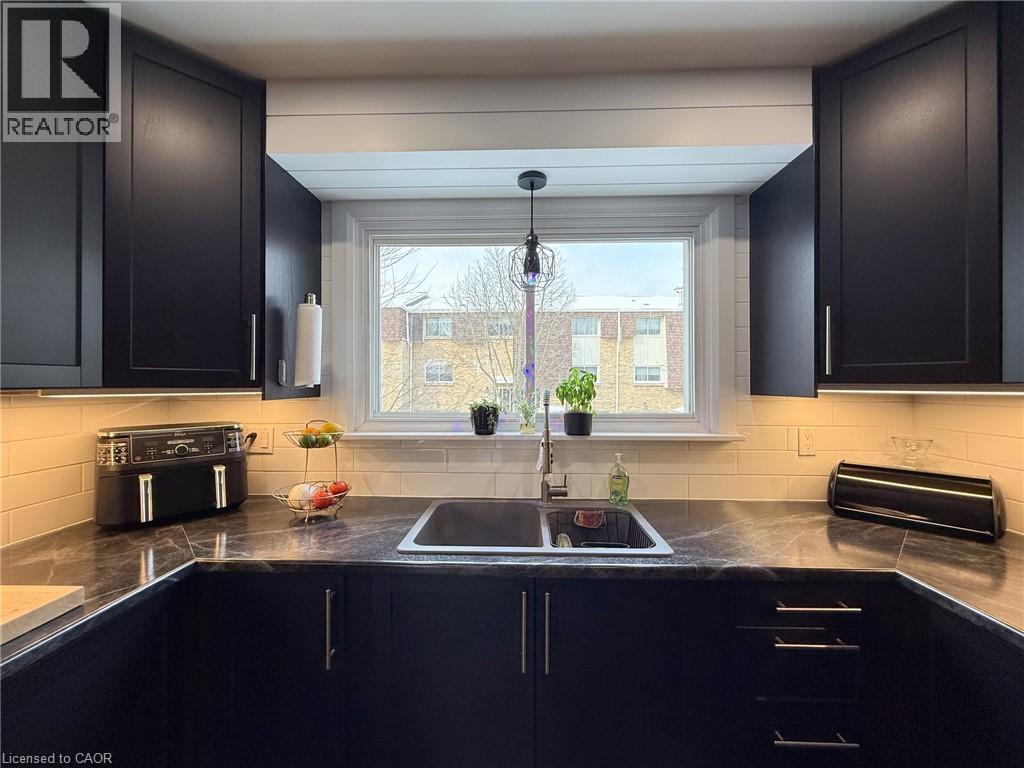 17 Melanie Crescent Unit# 17, Waterdown, Ontario L0R 2H0 - Photo 17 - 40800661