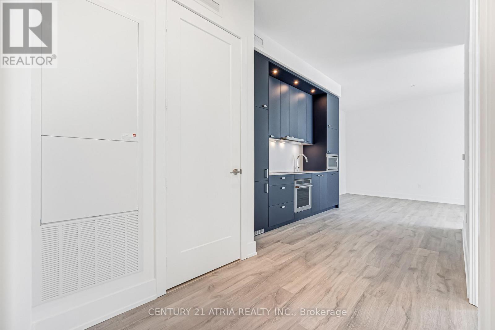 201 - 858 Dupont Street, Toronto, Ontario  M6G 0C1 - Photo 6 - W12744838