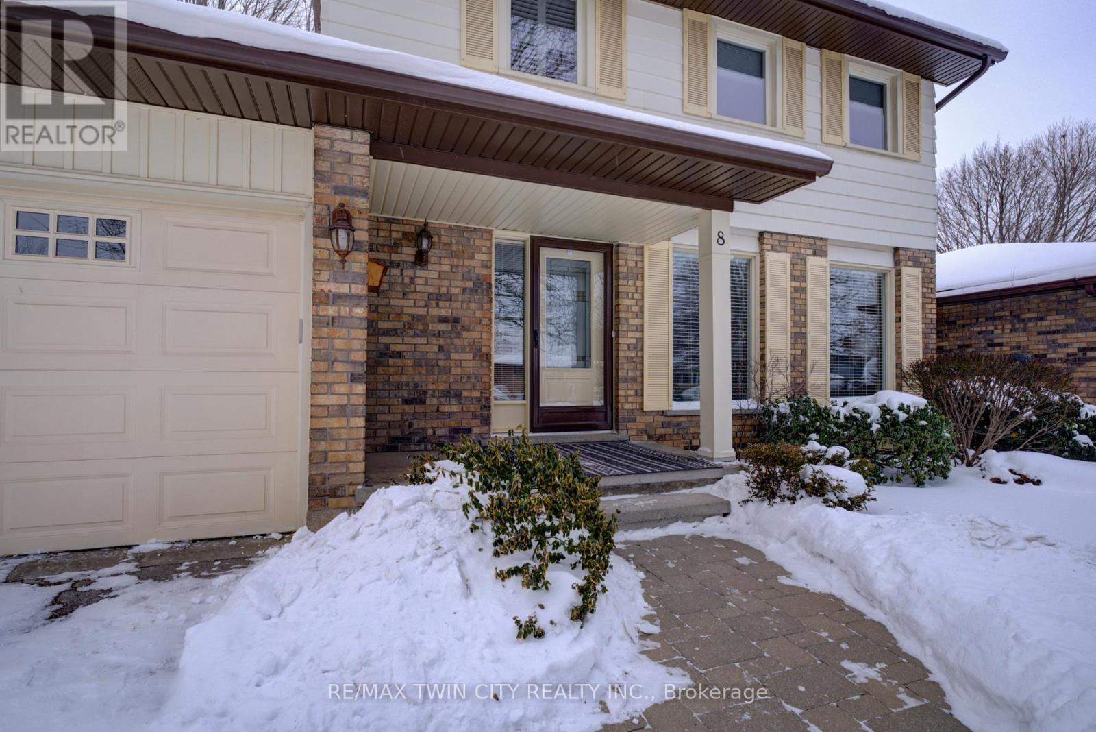 8 Wildflower Lane, Brantford, Ontario  N3R 6B4 - Photo 2 - X12752180