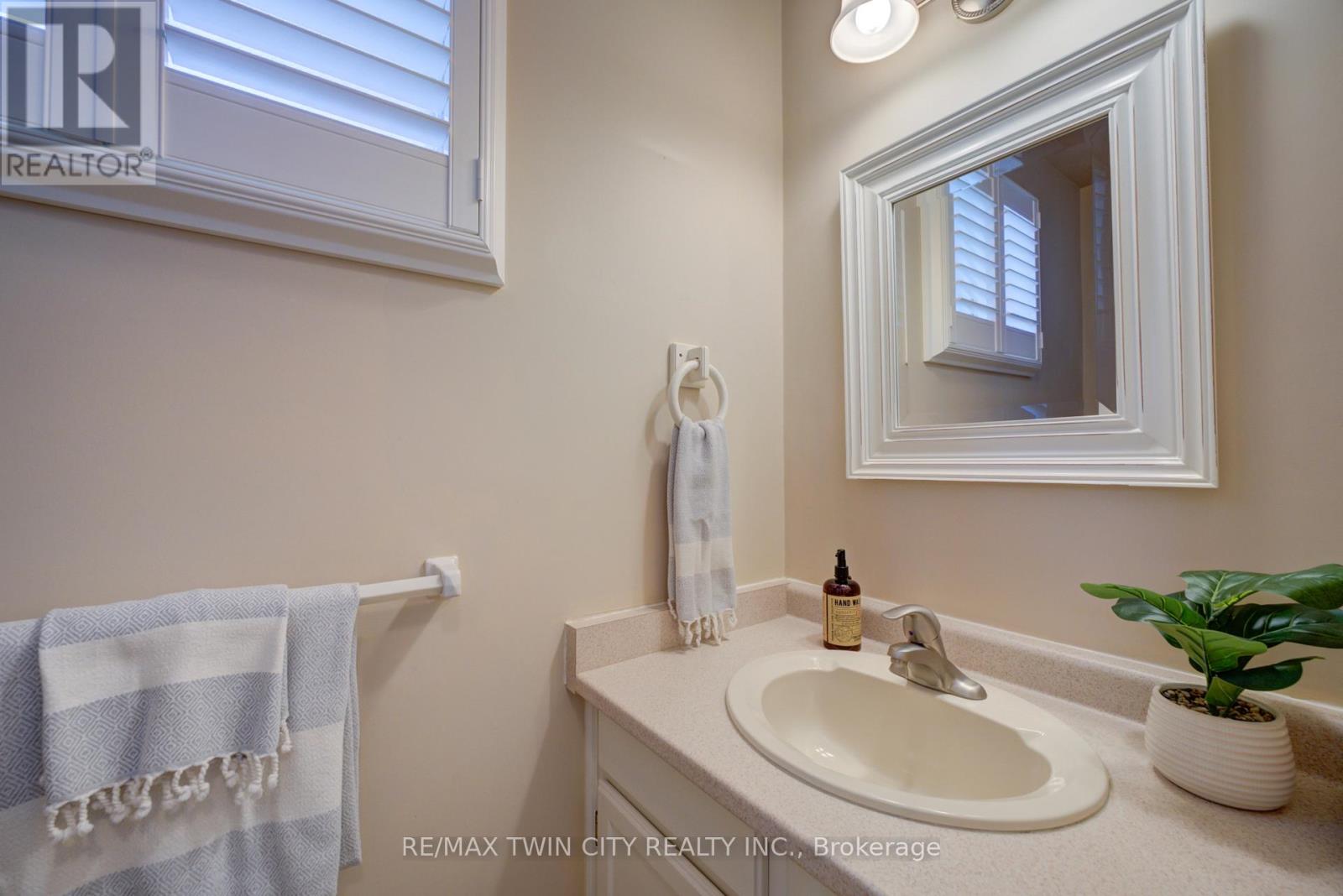 8 Wildflower Lane, Brantford, Ontario  N3R 6B4 - Photo 21 - X12752180