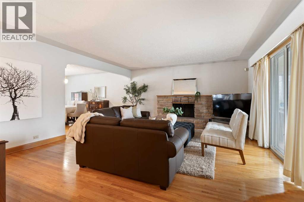 1738 Suffolk Street Sw, Calgary, Alberta  T3C 2N2 - Photo 8 - A2280723