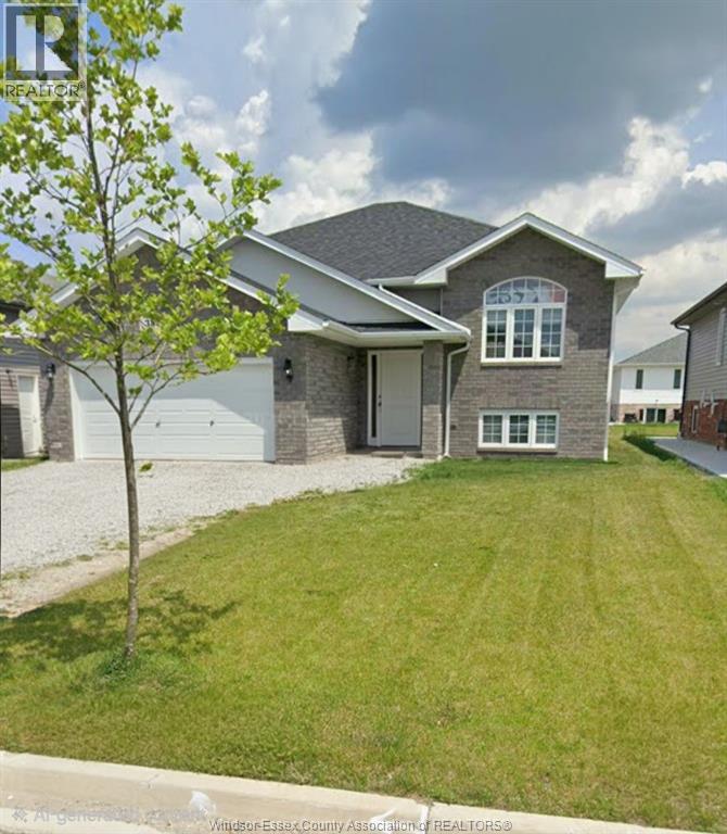 MLS# 26002442: 386 HEMLOCK LANE Unit# 204, Lakeshore, Canada