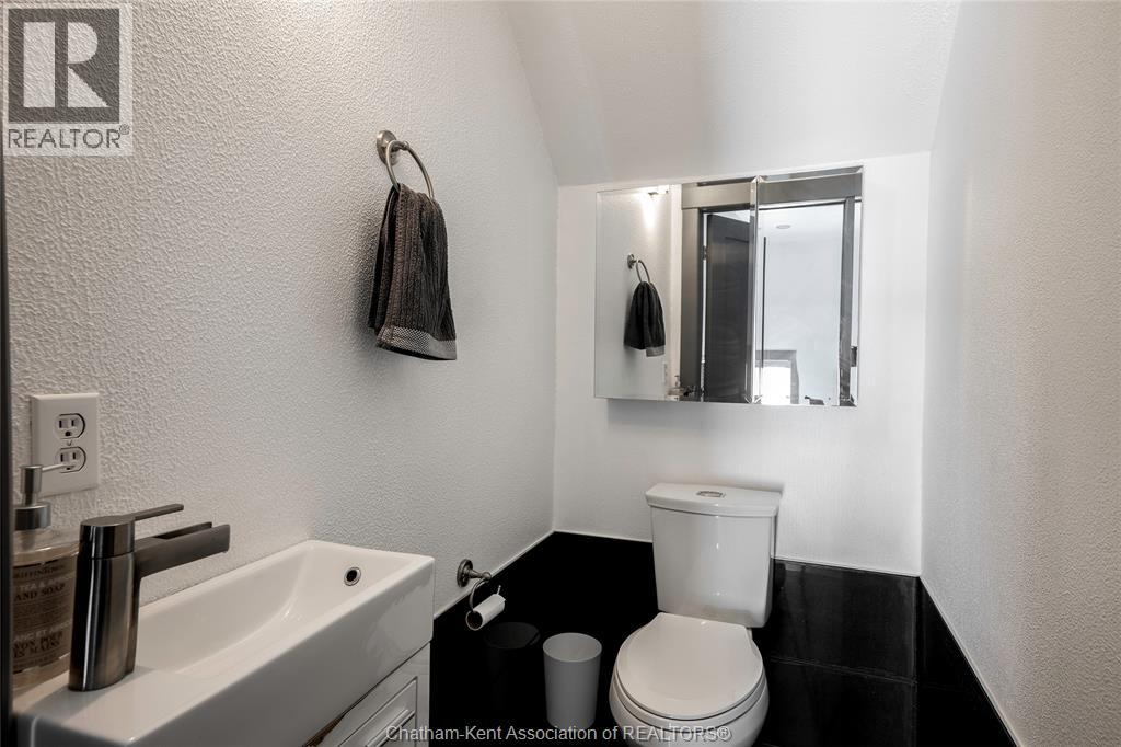 675 Talbot Road East, Leamington, Ontario  N0P 2P0 - Photo 21 - 26002405