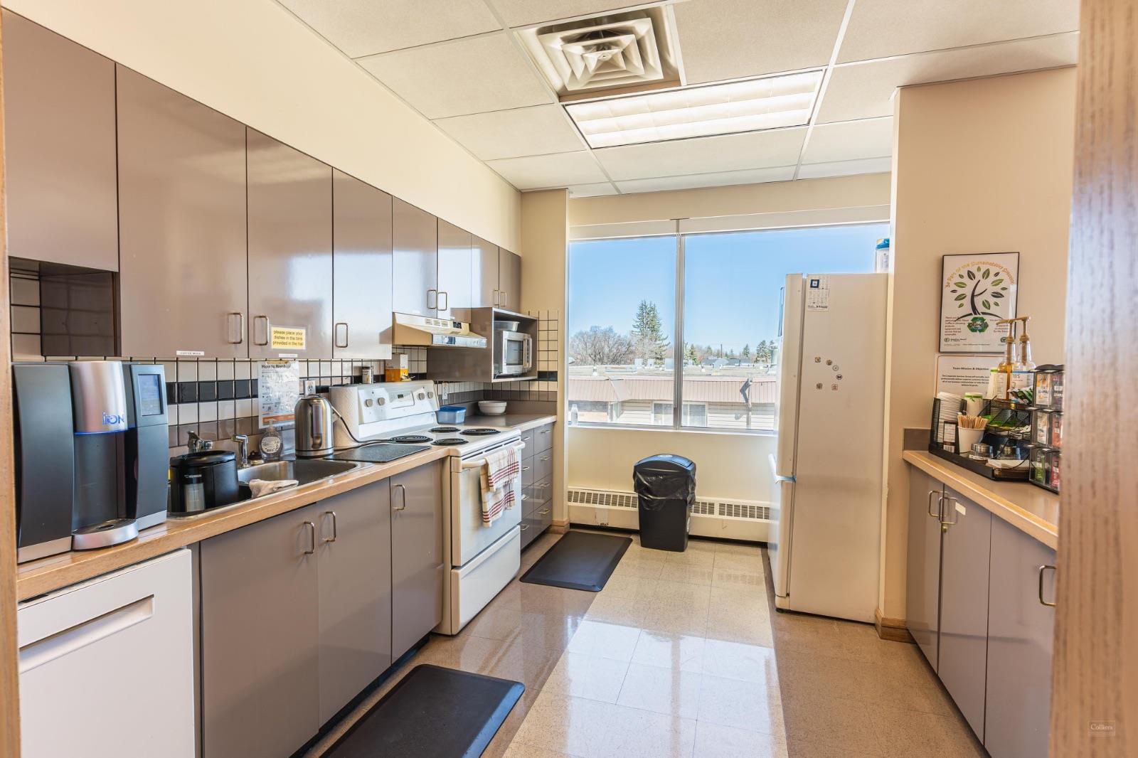 12230  106 Avenue, Edmonton, Alberta  T5N 3Z1 - Photo 6 - 43688597