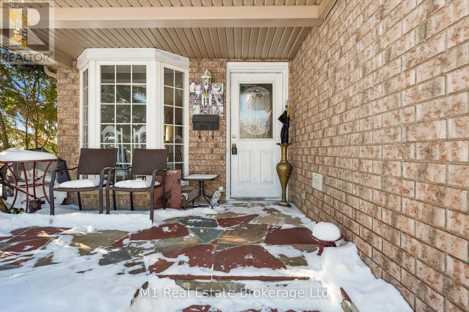 84 Porter Court, Guelph, Ontario  N1L 1L8 - Photo 6 - X12752212