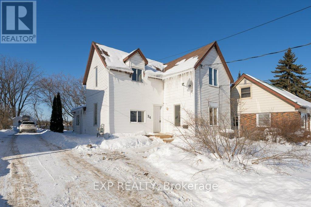 24 ALBION STREET, Belleville, Ontario