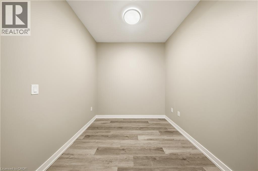 15 Wellington Street S Unit# 1810, Kitchener, Ontario  N2G 0E4 - Photo 10 - 40802208