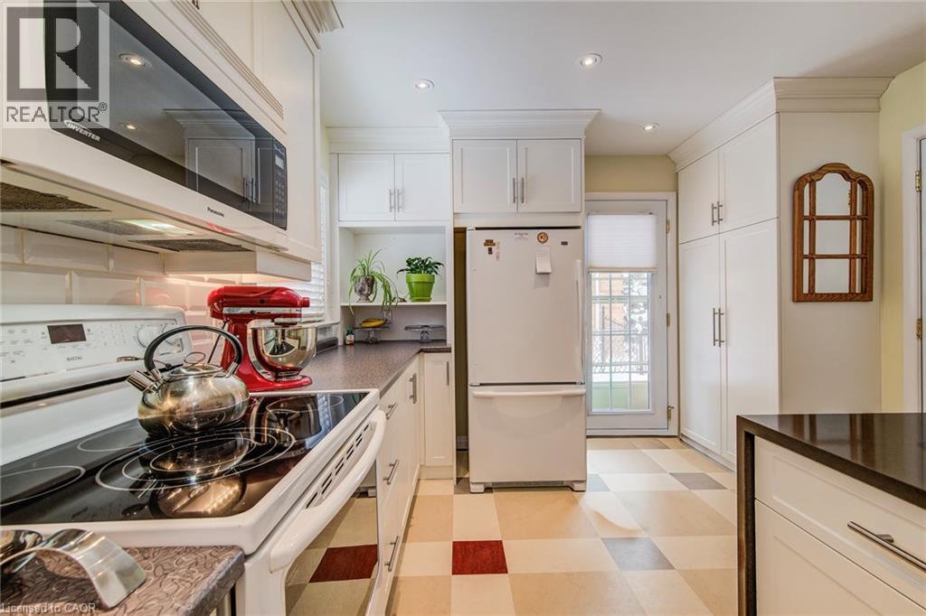 203 Macdonald Place, Waterloo, Ontario  N2L 1L2 - Photo 20 - 40800839