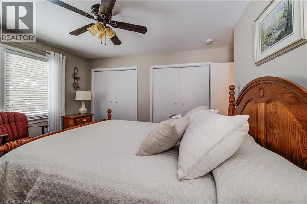 203 Macdonald Place, Waterloo, Ontario  N2L 1L2 - Photo 30 - 40800839